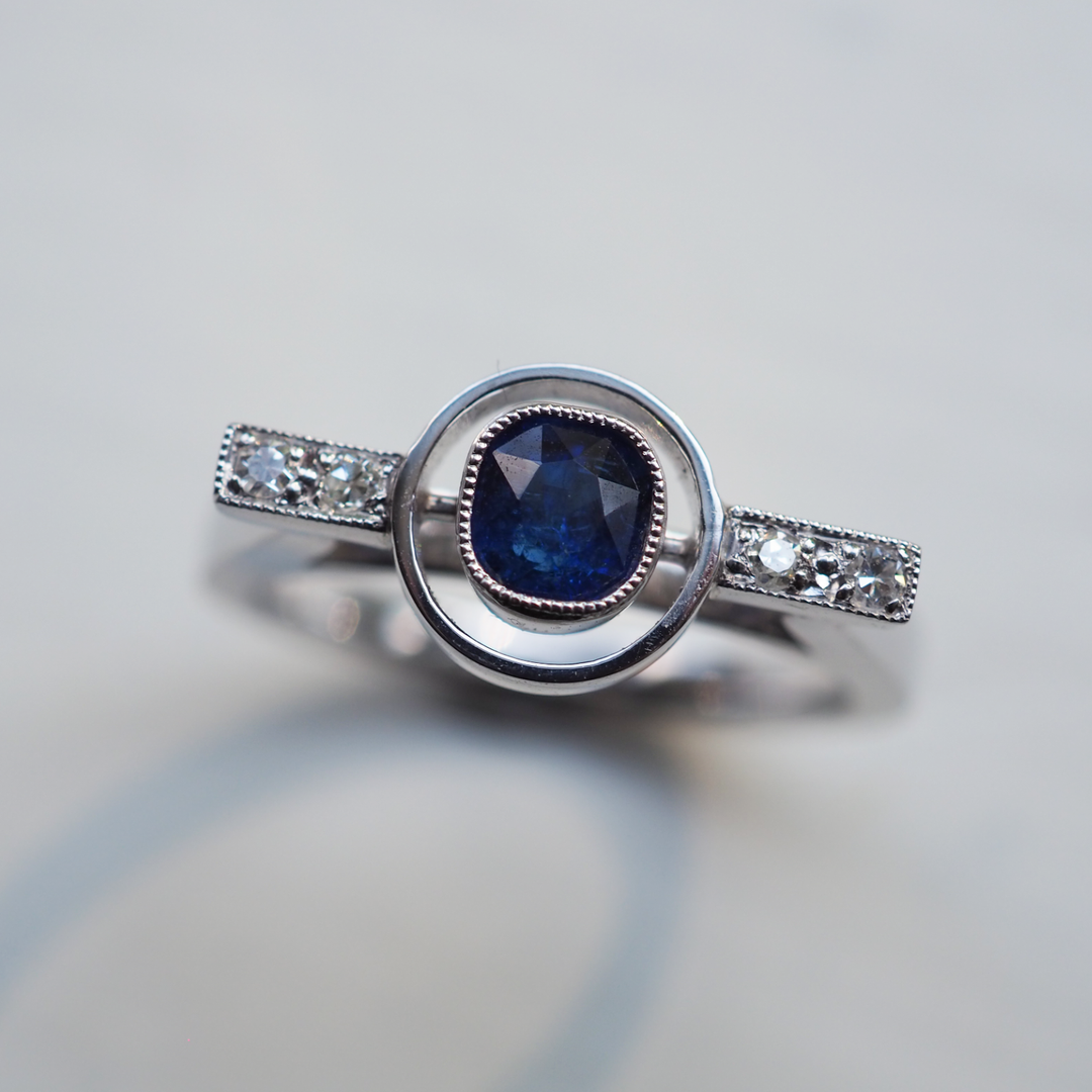 Art Deco Sapphire & Diamond Platinum Ring - Antique