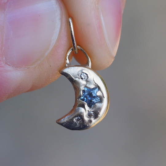 Star Crescent Moon Pendant - 0.21ct Montana Star Sapphire - 9ct Yellow Gold