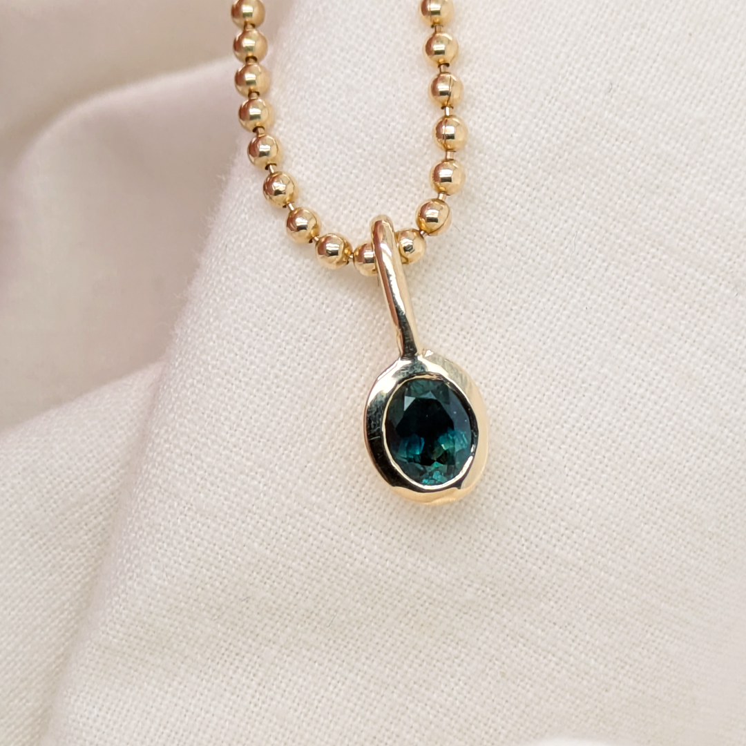 Pebble Sapphire Pendant